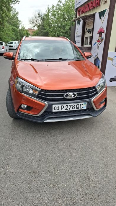Продается Lada vesta sw cross