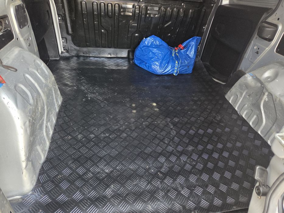 Opel Combo an 2012 1.3cdti