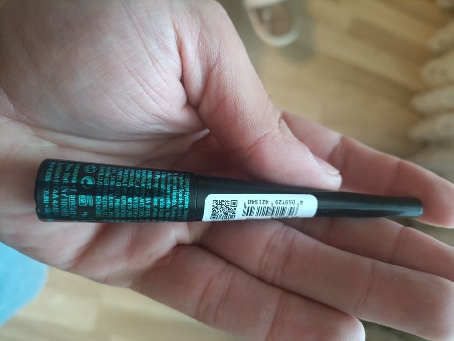 Eyeliner dip -pt ochi.