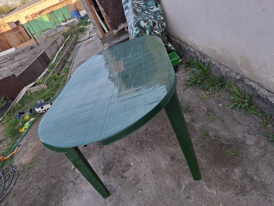 Стол пластик разборный