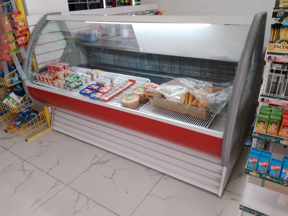 Ветринный холодилник сатылады