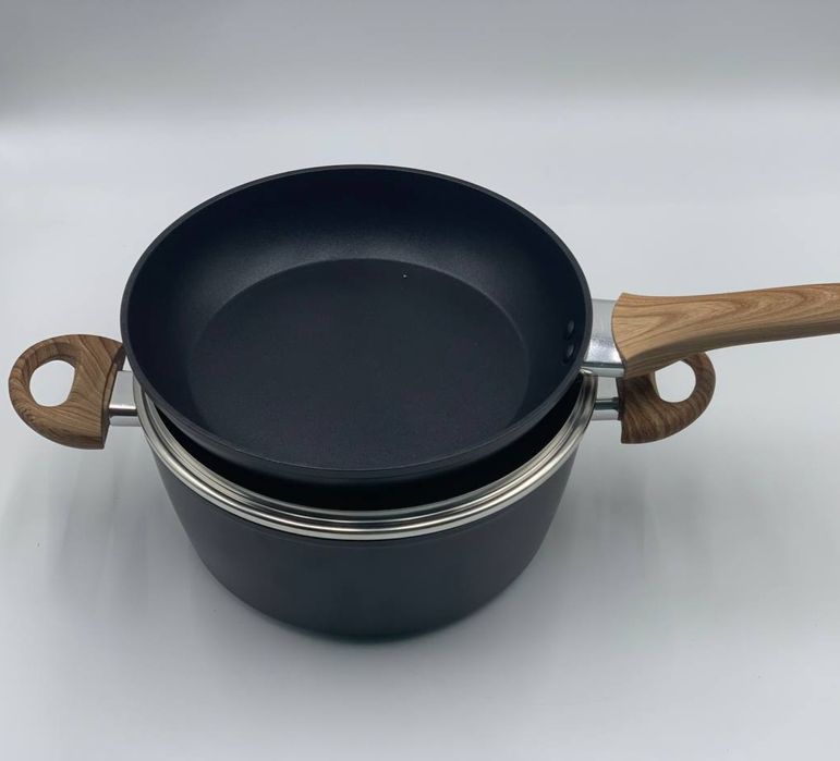 Кострюля и сковородка