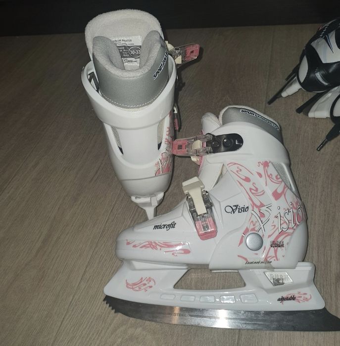 Продам коньки для мальчика и девочки