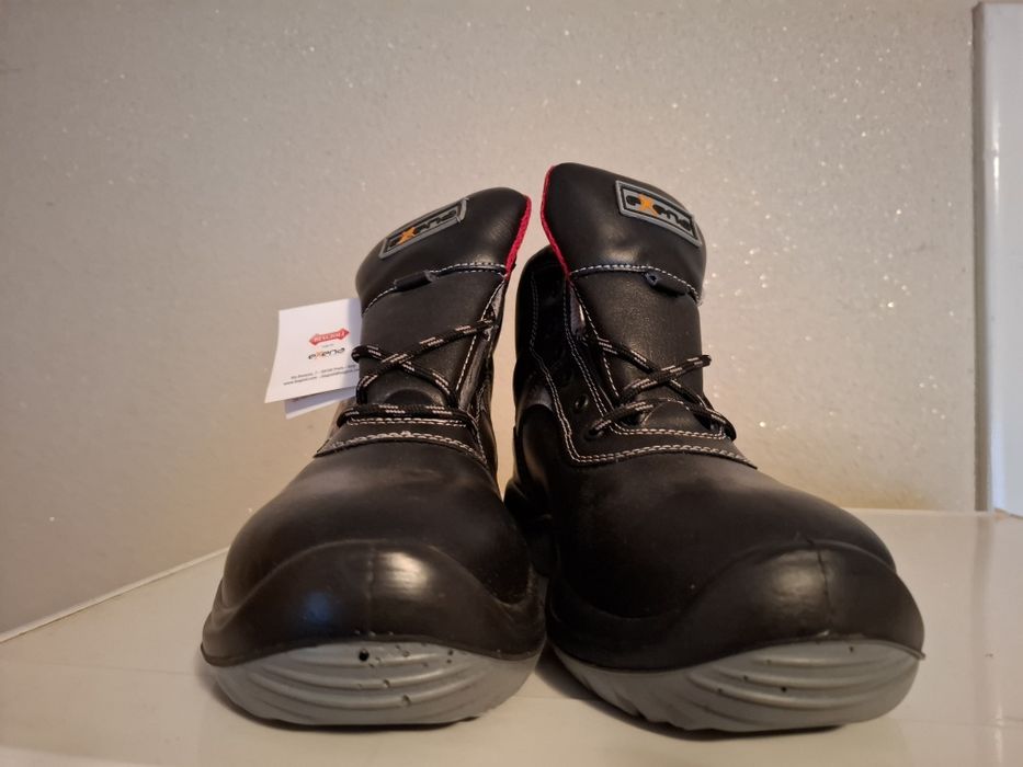 Bocancide lucru cu bombeu metalic