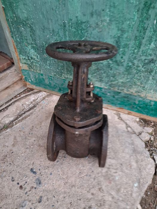 Продается Задвижка 80 диаметр