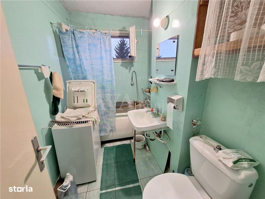 Apartament 2 camere (de renovat) zona Orizont-Bacau