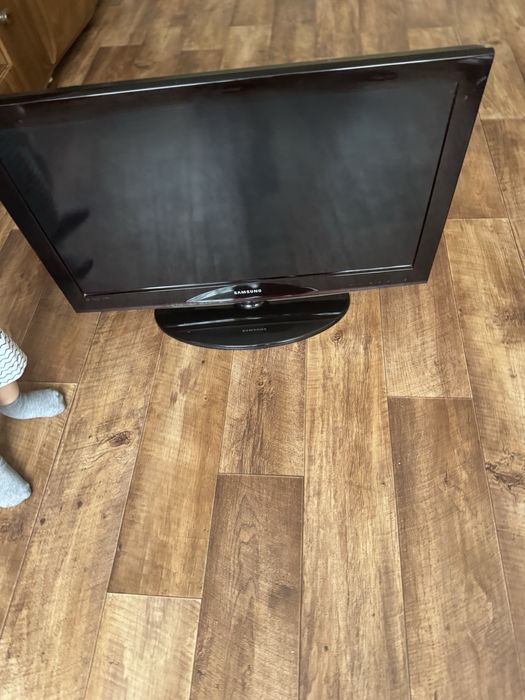 Телевизор samsung