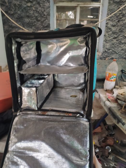 Продам сумку термосумку Вольт.курьер. Яндекс