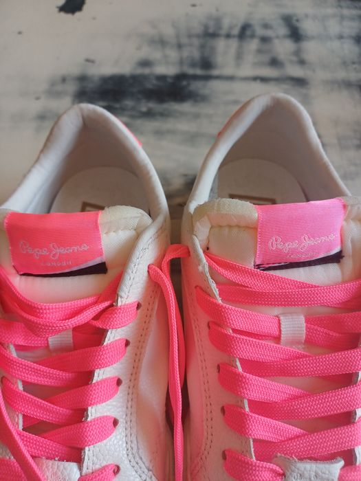 Pepe jeans чисто нови 38 номер