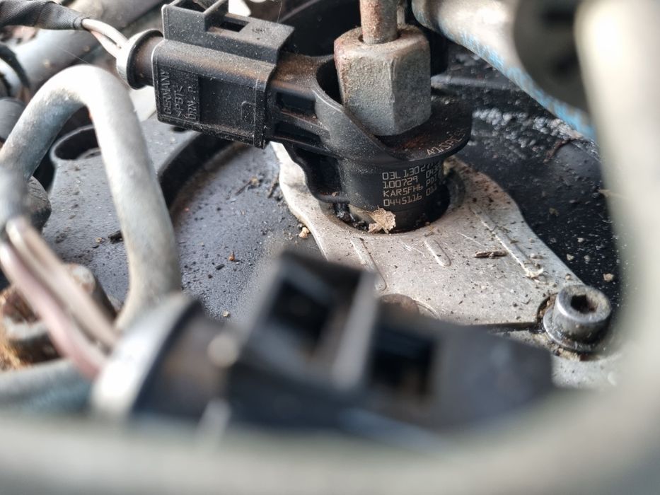 Дюзи и помпа за 2.0 тди 140 коня Фолксваген Джета Голф 6 Пасат 7 Ауди