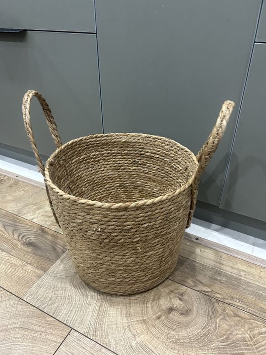 Корзина плетенная