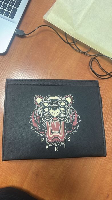 продаются барсетки Kenzo