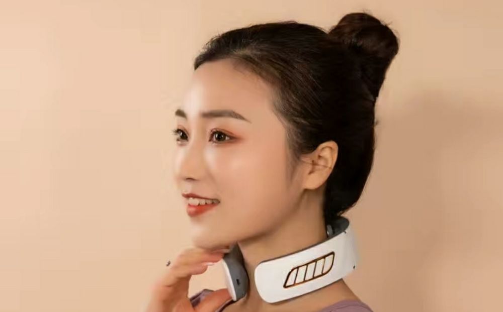 Продам массажёр для шей новый