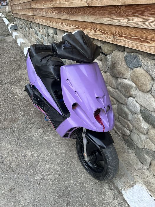 Скутер Malaguti f12