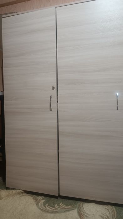 Продам шкаф 3х дверный