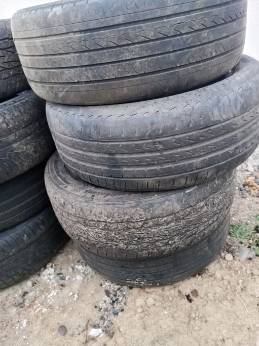 Продам резину 215/50/17