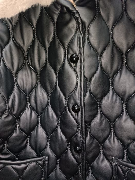 Куртка , новая без бирки