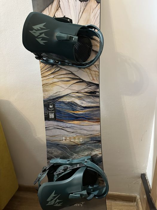 Placa snowboard Jones Dream Weaver 139 cu legaturi Equinox S