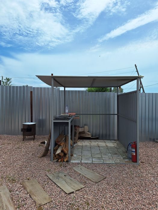 Сдаётся                       дача                           посуточно