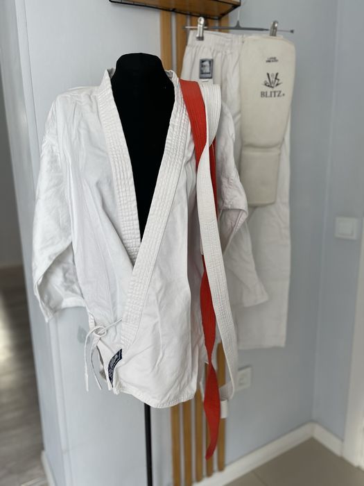 продам форму спортивную