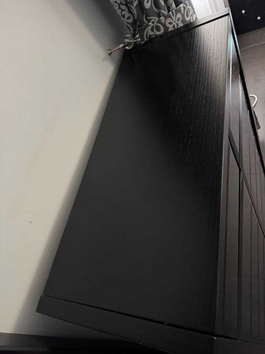 Дизайнерски Гардероб и Скрин с блум механизми,Тоалетка с лед огледало