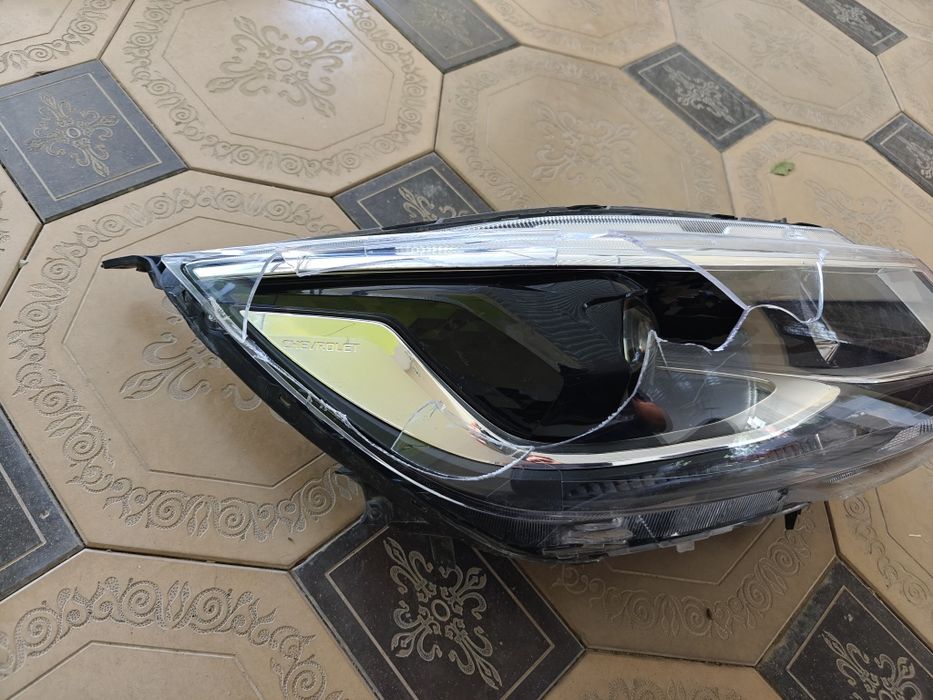 Фара правая Chevrolet Onix