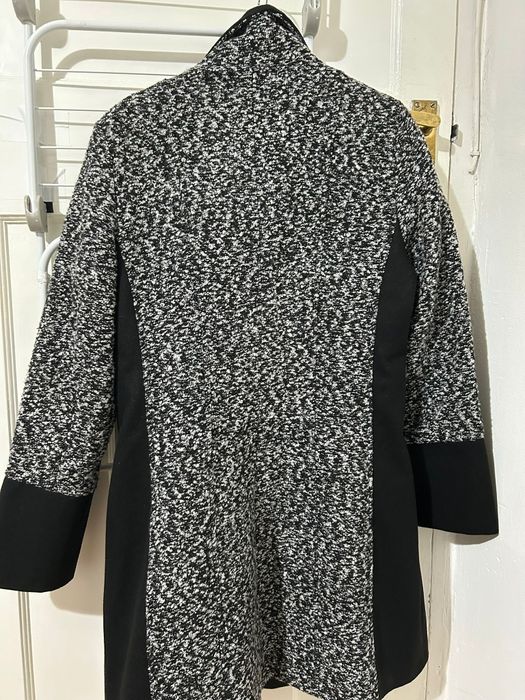 Елегантно дамско палто