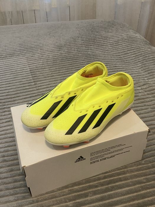 adidas бутонки.
