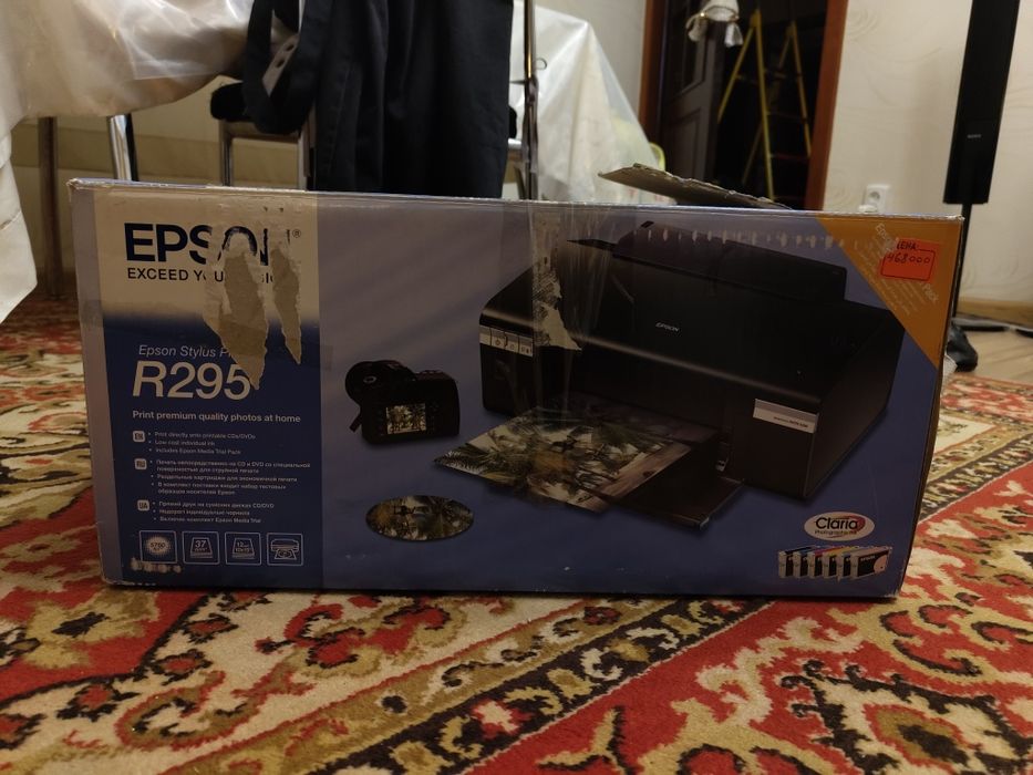 Цветной принтер Epson R295