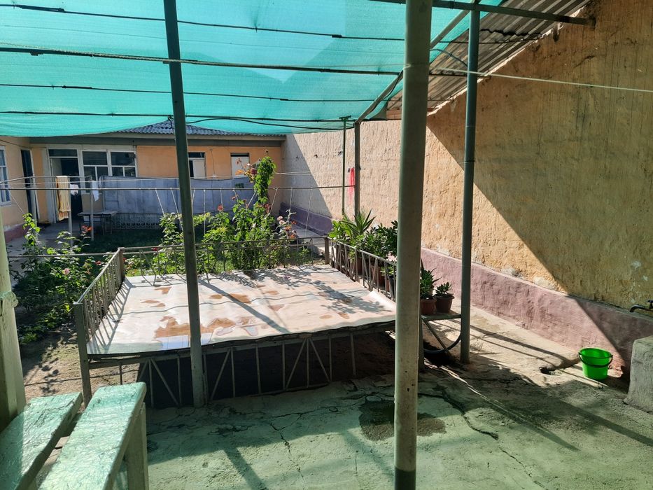 uy sotiladi 5 sotix kelishamz