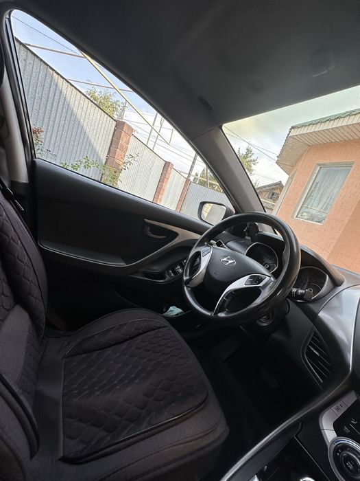 Hyundai Avante срочно продам автомобиль