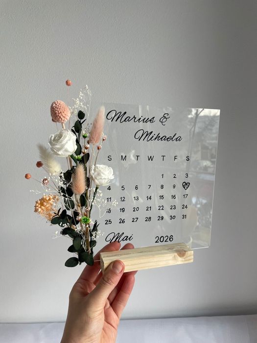 Placa din sticla decorata cu flori uscate