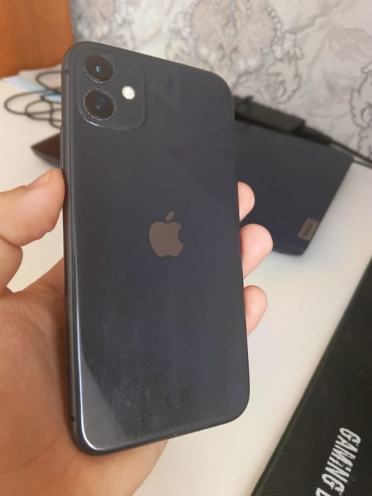 Продам Айфон 11 64гб