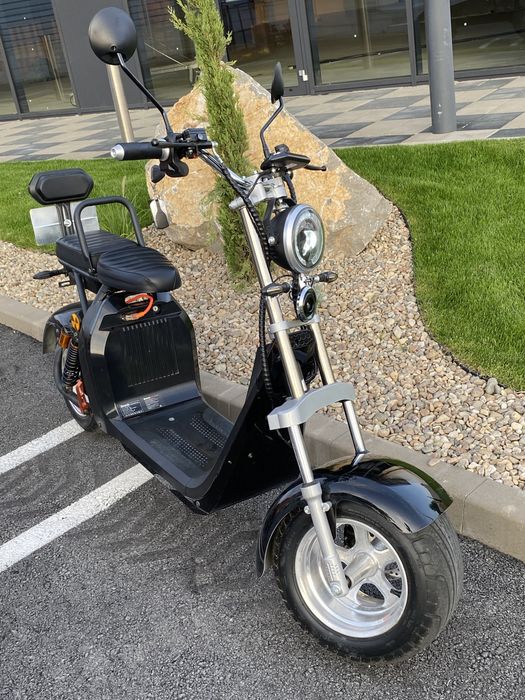 Moped electric 2025