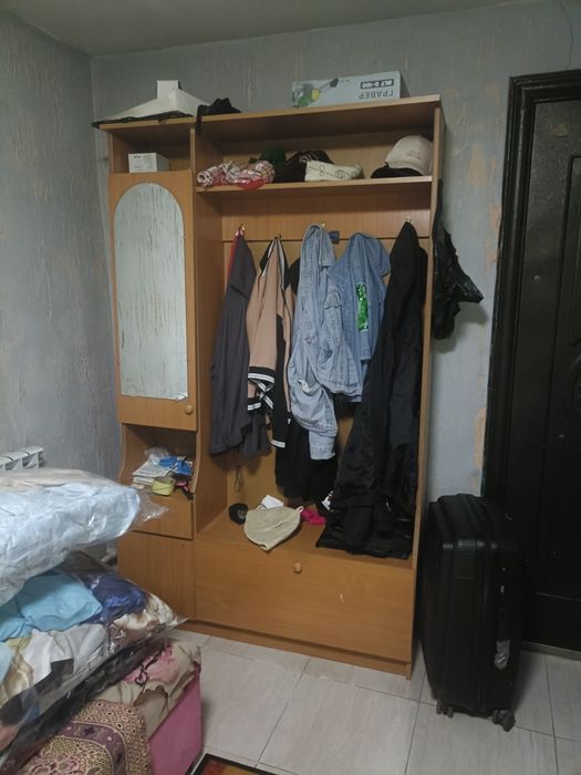 Продам шкаф прихожка
