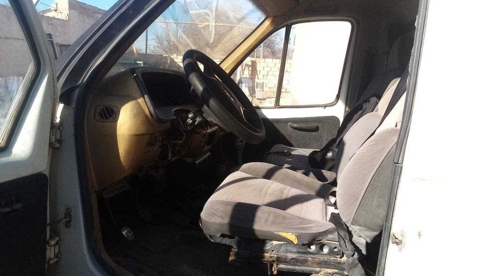 Продаётся Газель бортовая.