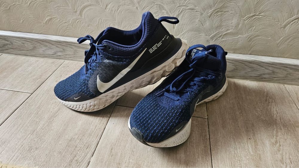 Nike React Infinity Run Flyknit 3