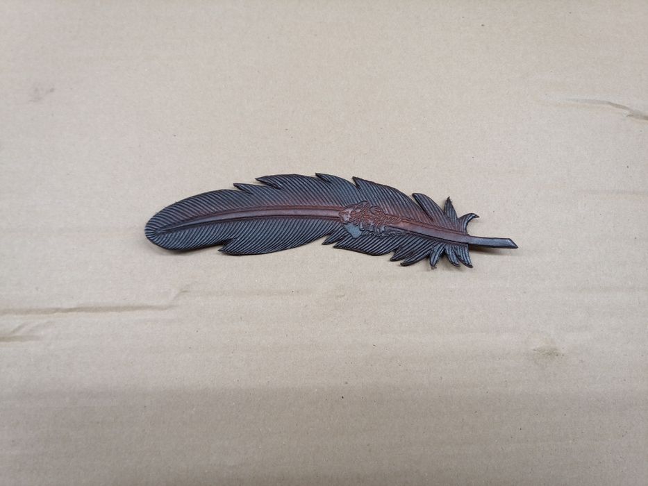 Продавам два вида кожени разделители за книги