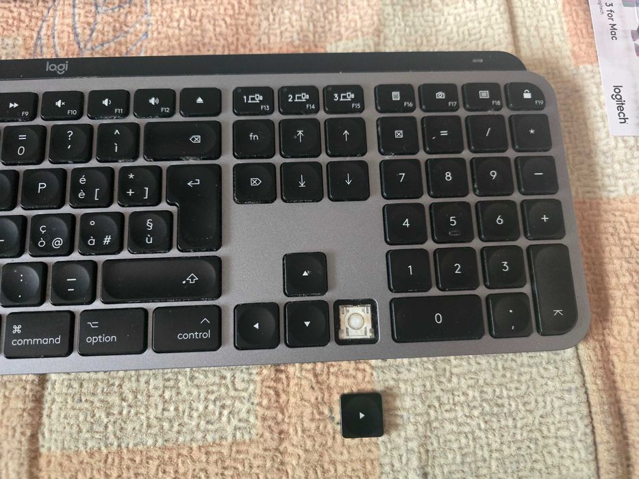 Logitech MX Keys for Mac, Bluetooth, Multidevice, MacOS & iOS & PC
