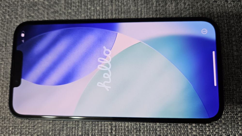 iPhone 13, ca nou, 256gb, proprietar de nou, factură, 3 huse in preț