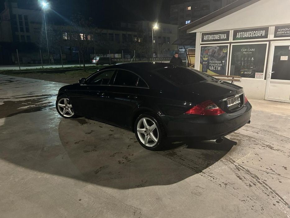 Продавам Mercedes cls 320