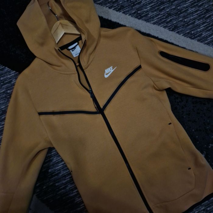 Nike tech fleece Brownie Горнище