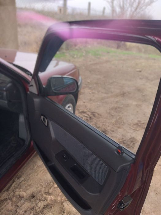 Nexia 1 sons sotiladi.