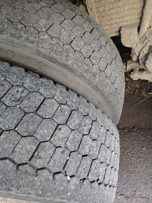 Резина с дисками.