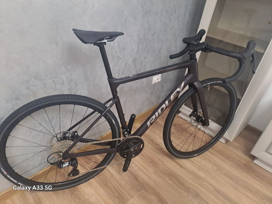 Vând bicicleta ridley