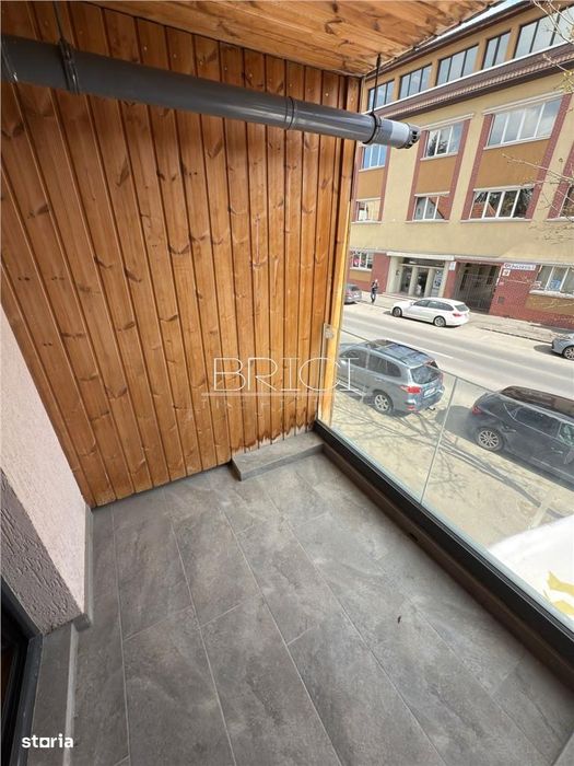 Studio, 60mp, in Bloc Nou, cu Parcare, zona Colinei