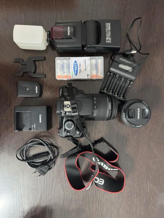 Canon 1100d 18-55mm + 50mm 1.8