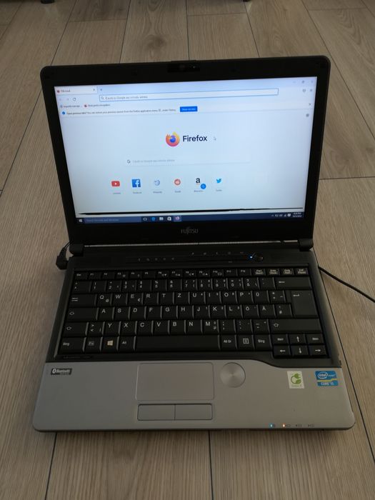 Vand Laptop i3 Fujitsu Siemens