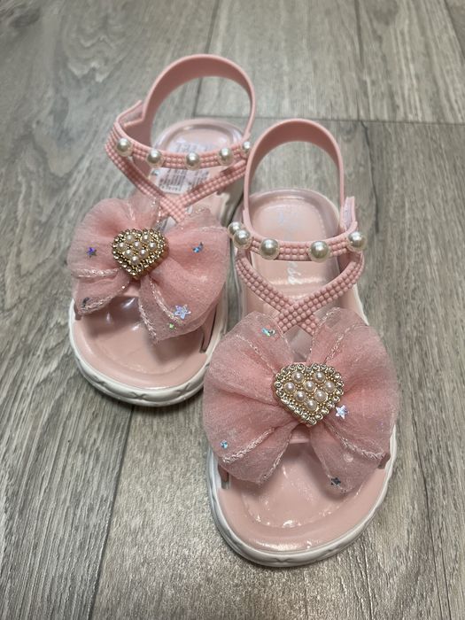Сандали для девочки