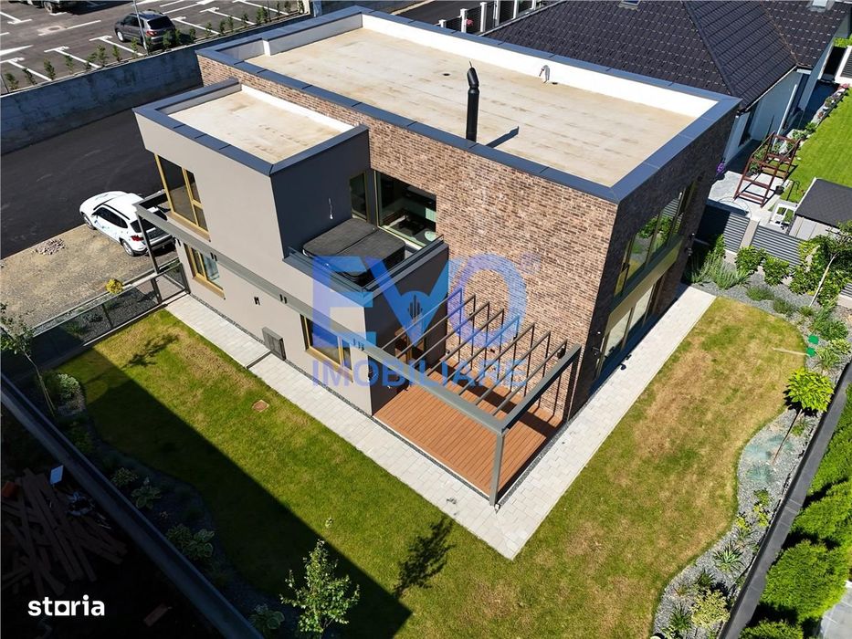 Casa moderna de vanzare, Miradis complex de case premium